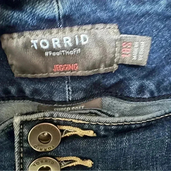Torrid Super Soft Jegging Size 18 Short - Picture 3 of 5
